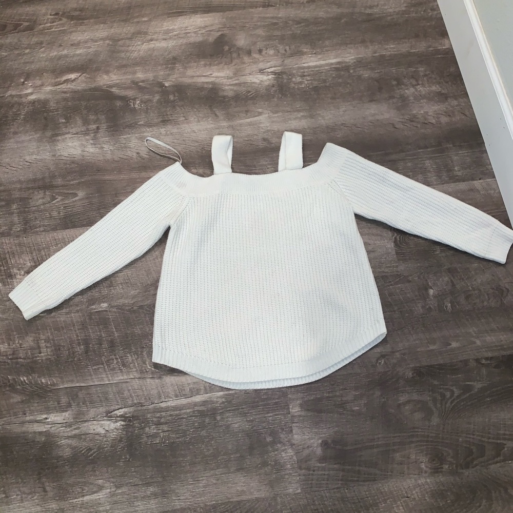 Tops - Picture 4 of 4